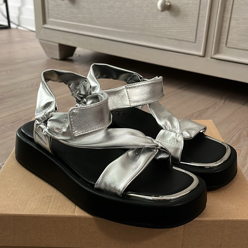 DKNY SILVER SPORT WEDGE SANDAL - NEW